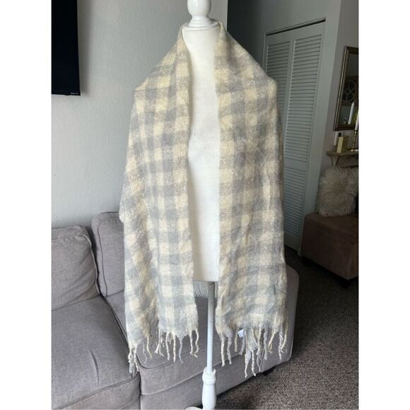 Loft wool blend neutral plaid print - Picture 3 of 6